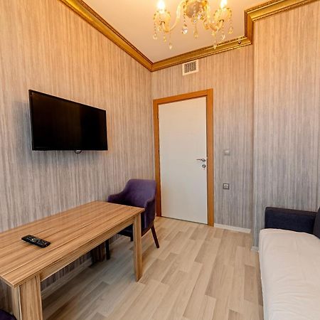 Royal Babil Suites Hotel ทรับซอน ภายนอก รูปภาพ