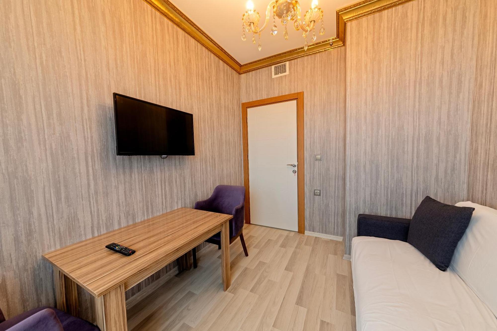 Royal Babil Suites Hotel ทรับซอน ภายนอก รูปภาพ